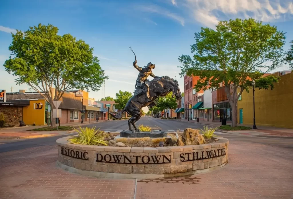 Downtown Stillwater statue